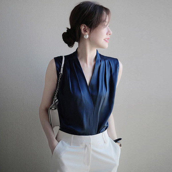 White design professional shirt sleevless