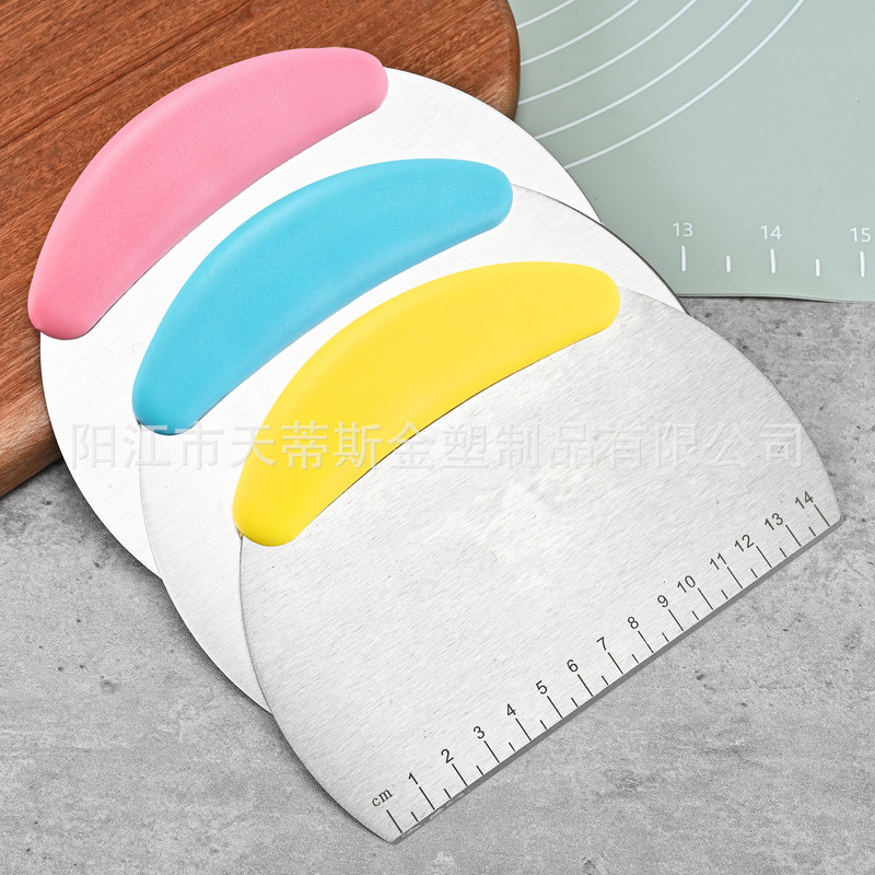 Stainless steel noodle cutter scraper with scale flour household scraper cake hand rolling baking tool flour cutting