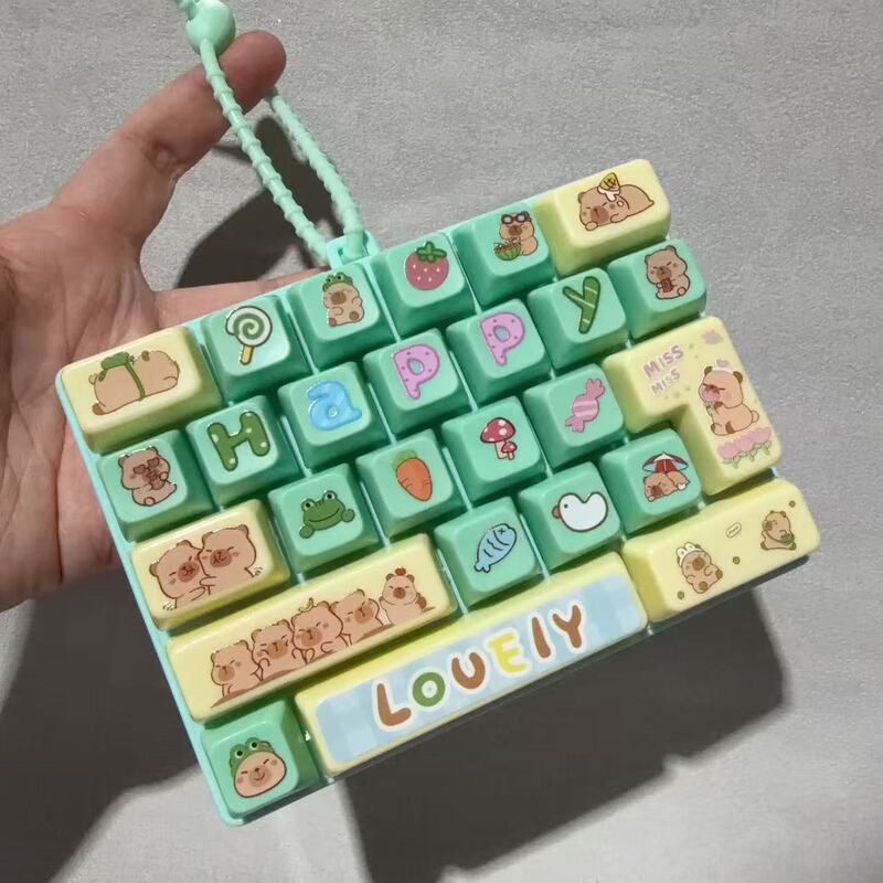 Decompression Keychain 26-Key Grid Keyboard Kaka Bear 17-Key Pendant Stress Relief Toy Backpack Decoration Gift