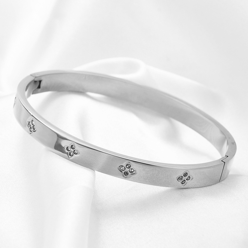 Daily, Date, Shopping Occasion Titanium Steel Material Wholesale Simple Style Solid Color Titanium Steel Plating Inlay Gold Plated Zircon Bangle