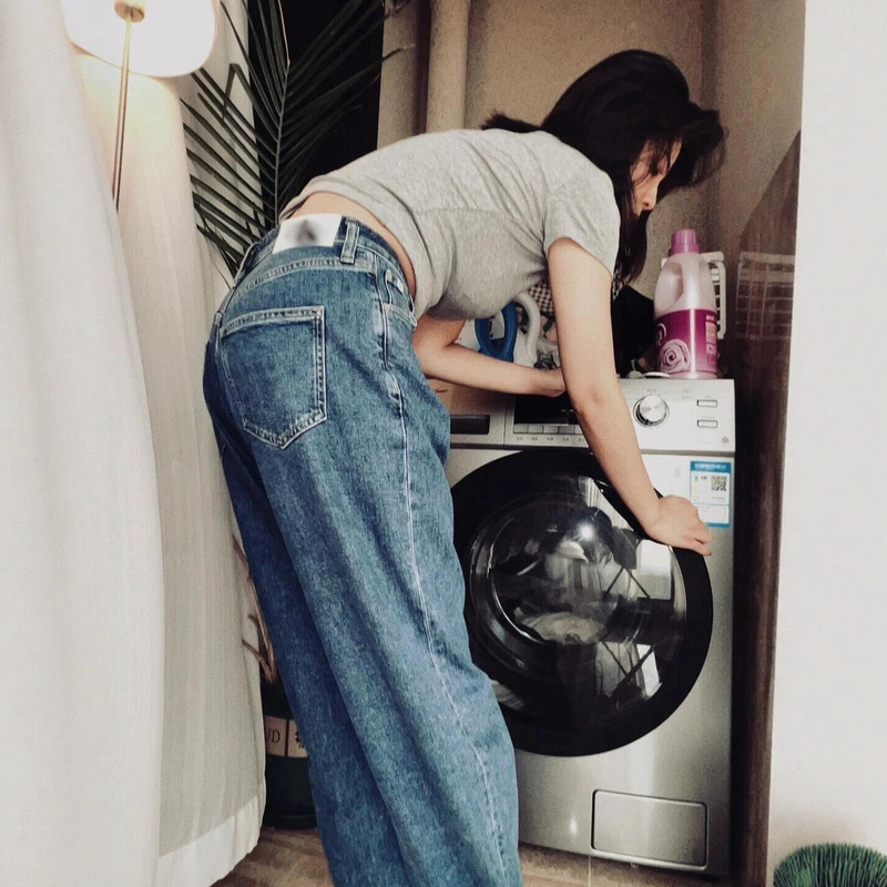 2026 Summer New Style Celebrity-Inspired Straight-Leg Jeans, Loose Fit, High-Waisted Long Pants 2026 Summer New Style Celebrity-Inspired Straight-Leg Jeans, Loose Fit, High-Waisted Long Pants