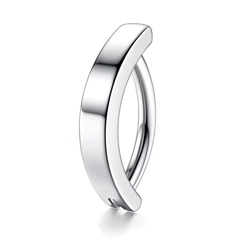 Pointed titanium steel lip stud product view