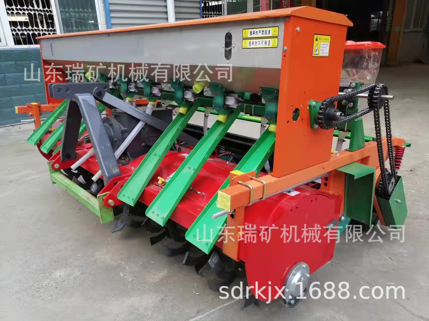 旋耕灭茬玉米大豆精播机花生播种机小麦四轮车带种植施肥一体