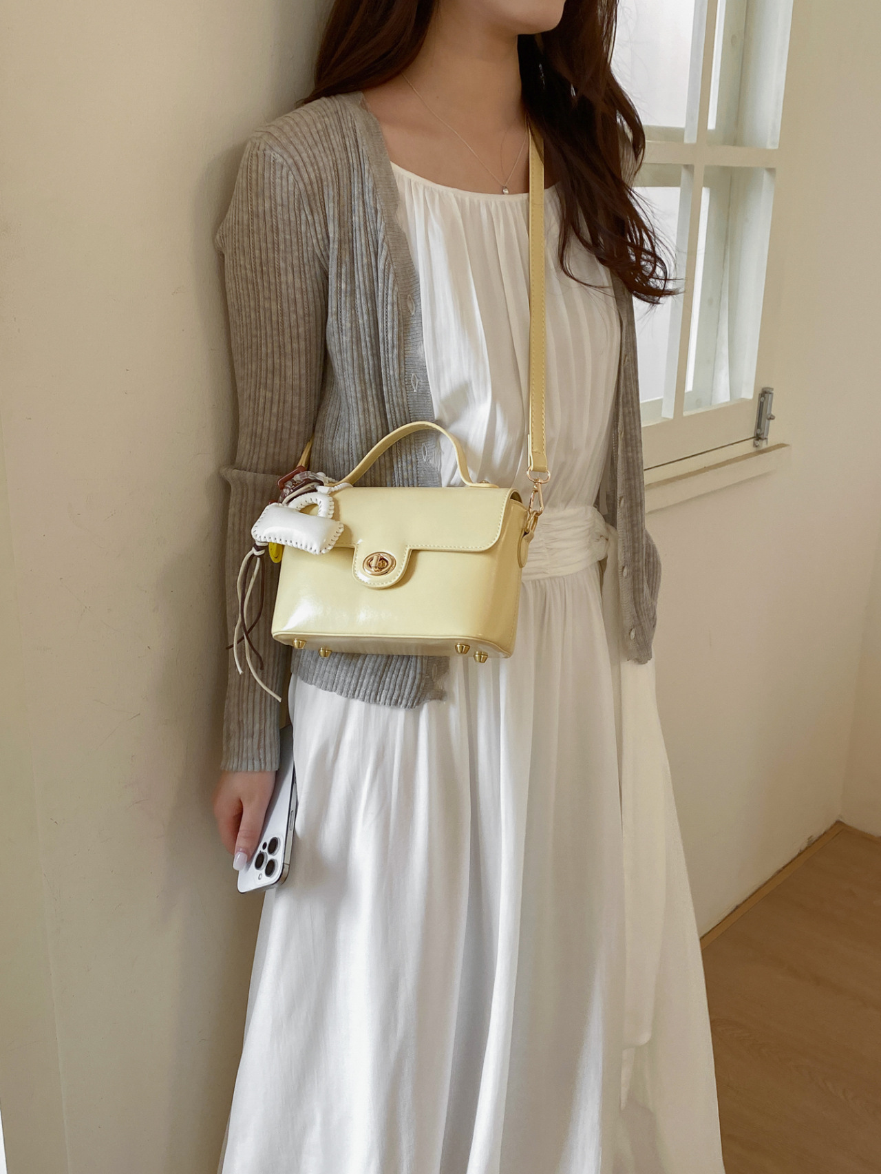 Bolsos exquisitos de mujer alta sensación de bolso 2026 nuevo pequeño bolso cuadrado fresco con cierre bolso de hombro verano image 3