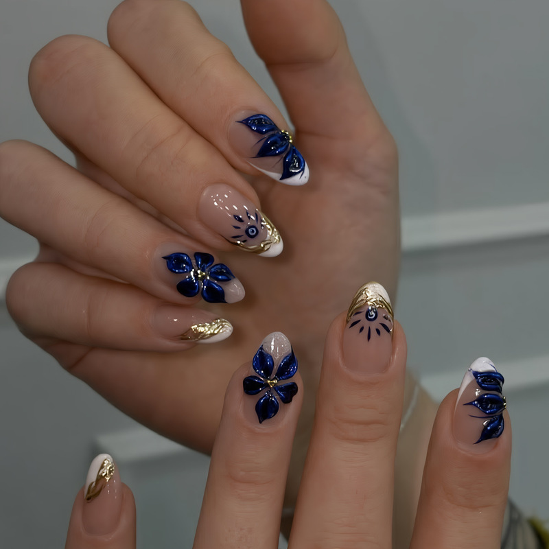 30 Pieces of Cross-Border Popular 3D Three-Dimensional Royal Blue Flower Almond-Shaped Press-On Nails with High-End White Gold-Plated French Manicure Design 30 Pieces of Cross-Border Popular 3D Three-Dimensional Royal Blue Flower Almond-Shaped Press-On Nails with High-End White Gold-Plated French Manicure Design
