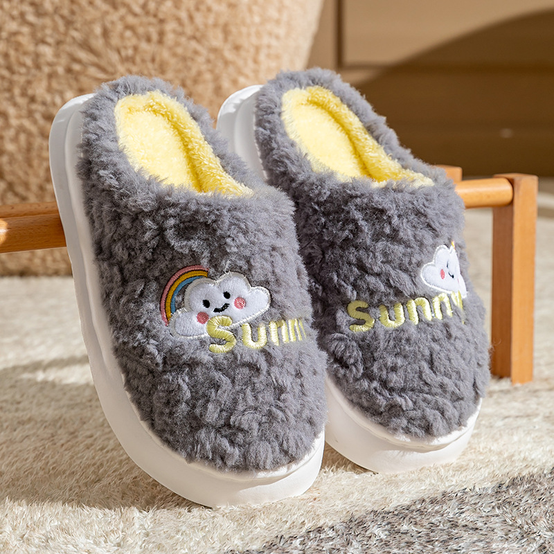 Hermosas zapatillas de algodón de oveja casera pareja de cabeza caliente antideslizante fondo grueso pisar mierda sensación de invierno peludo zapatillas