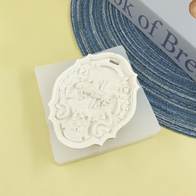 石膏挂牌硅胶模具旋转木马香薰巧克力翻糖慕斯厂家直销烘培模具