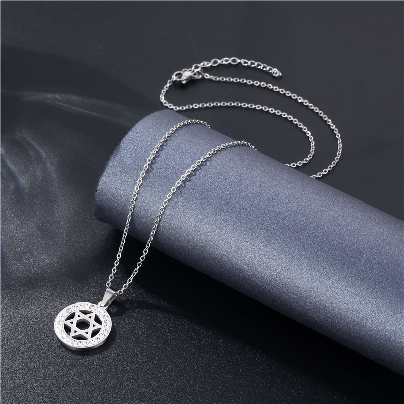 Cross-border Sold Jewelry Hip Hop Hexagram Necklace Trendy Women's Clay Diamond Necklace Pendant Short Xingx Clavicle Chain Accessories display picture 4