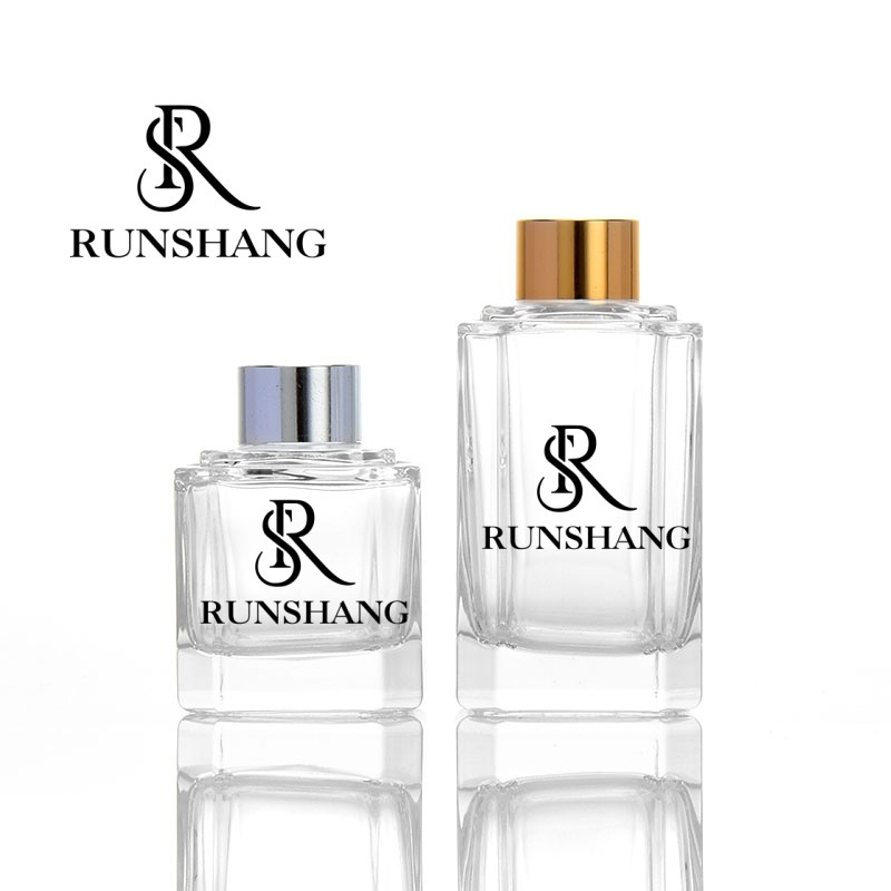 厂家批发无火圆柱带盖车载香薰瓶子裸瓶高颜值家用车载现货玻璃