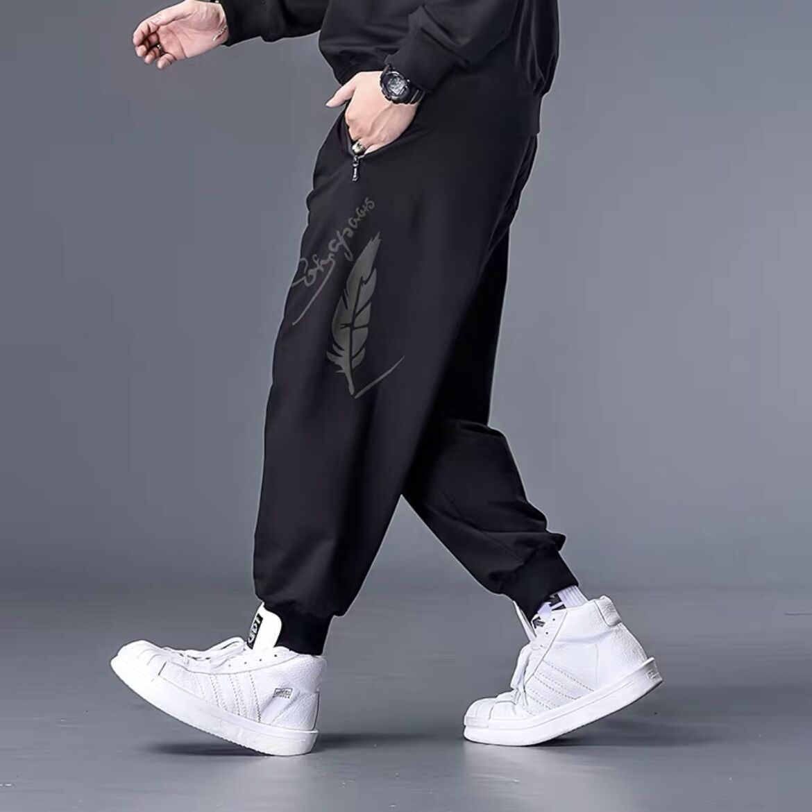 553 black [regular pants]