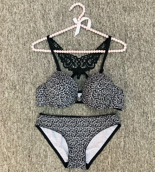 Black set