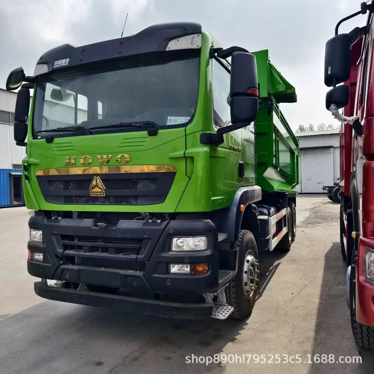 Howo Dump Truck with Rear Eight Wheels, 375 Horsepower, Front Four-Wheel Drive, Rear Eight-Wheel Drive, Rear-Turning Dump Truck