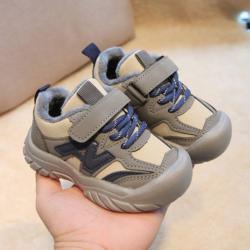 Children's Sports Shoes for Men in Winter, Velvet Anti-Kick Autumn and Winter Cool and Handsome Boys' Shoes, Two-Cotton Warm and Fashionable Girls' Shoes