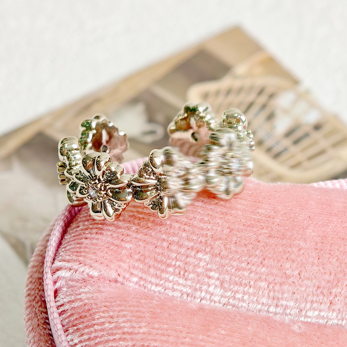 Jz0070 flower zircon