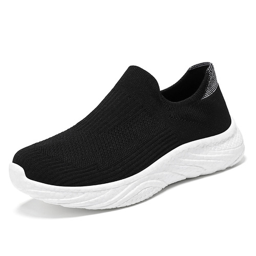 Men's shoes, breathable and odorless, one-step slip-on socks, plain color, versatile couple casual shoes, breathable flyknit single shoes.