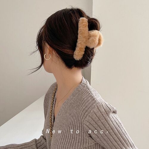 Winter plush grabber for the back of the head, large hair, hairy temperament, hairpin for women, hairy shark hairpin, hairpin