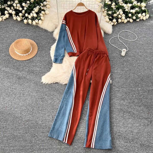 Sports suit