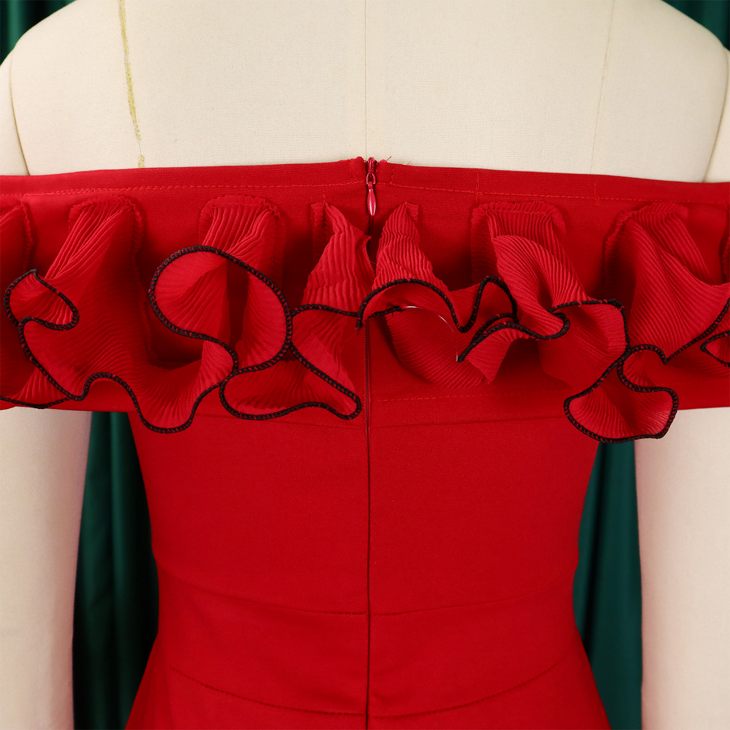 abbigliamento donna sexy attillato tinta unita monospalla arricciato spalle scoperte manica corta tuta commercio estero_voghion.com