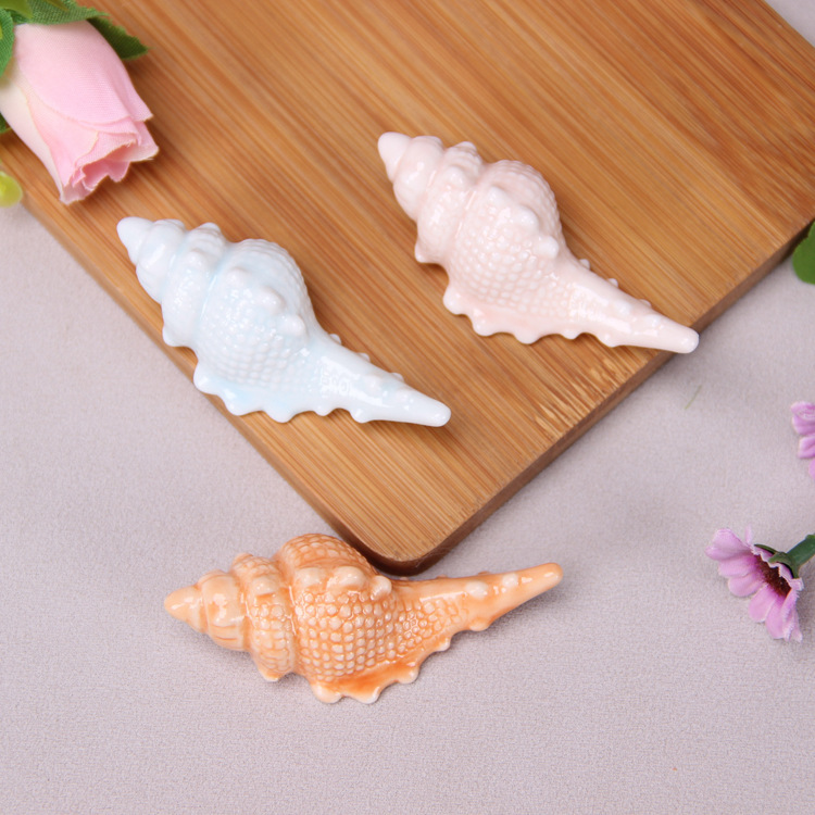 陶磁器のサザエの箸立ての筆立てのアイデアの陶磁器のサザエの工芸品の置物の簡単な12867サザエの箸立て