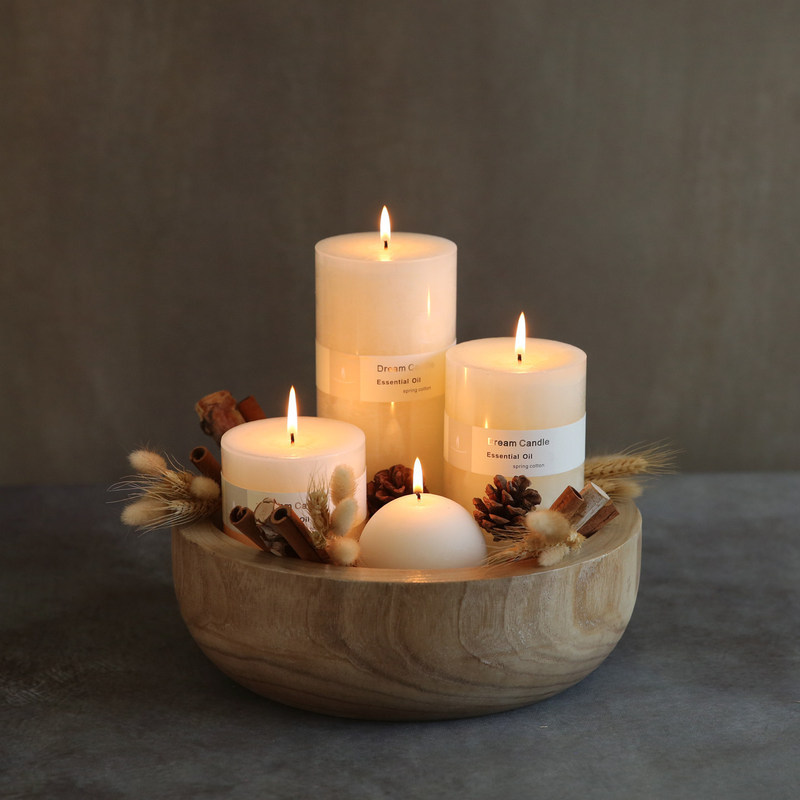 Large, oversized scented candles, decorative pieces for bedrooms, living rooms, hotels, guesthouses, villas, and cafes, in white, European style Large, oversized scented candles, decorative pieces for bedrooms, living rooms, hotels, guesthouses, villas, and cafes, in white, European style