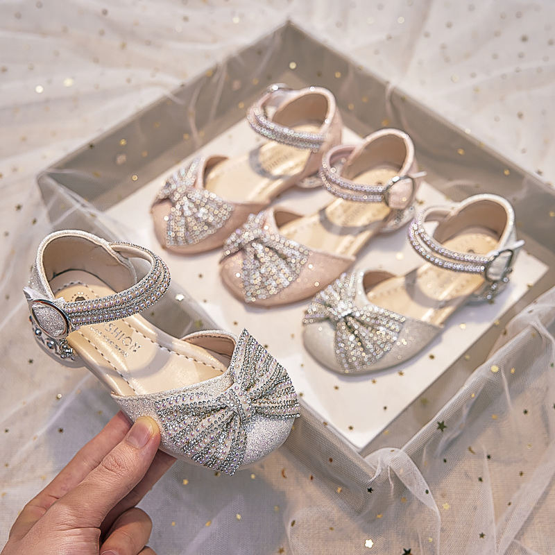 Fashionable sandals