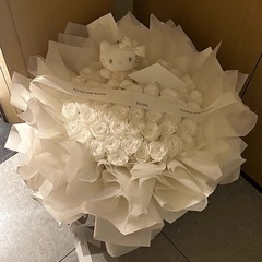 永生花高級感バラの花束ネット紅高顔値は彼女の親友に石鹸の誕生日プレゼントをします。