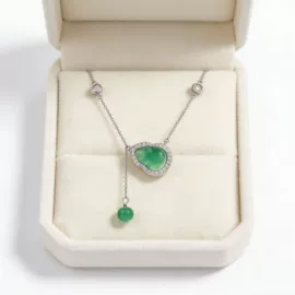 项链;戒指;耳环