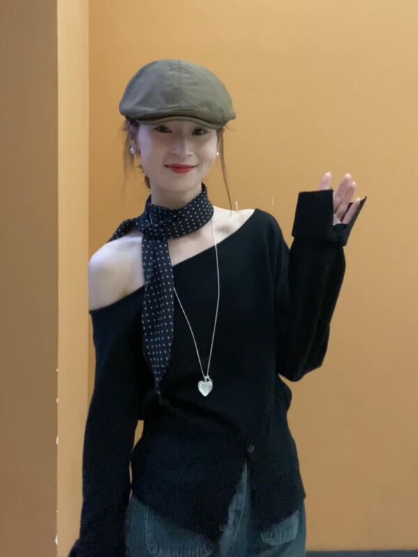 法式不规则斜肩毛衣开叉长袖针织衫女早秋新款设计感小众辣妹上衣|undefined