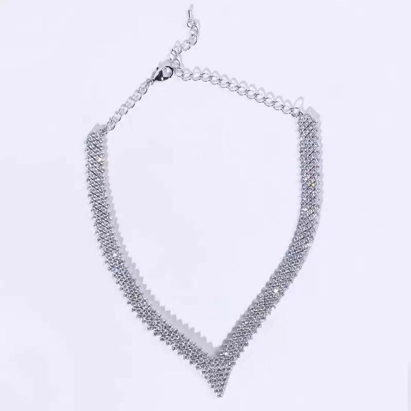Elegant Solid Color Rhinestone Plating Women's Necklace display picture 3