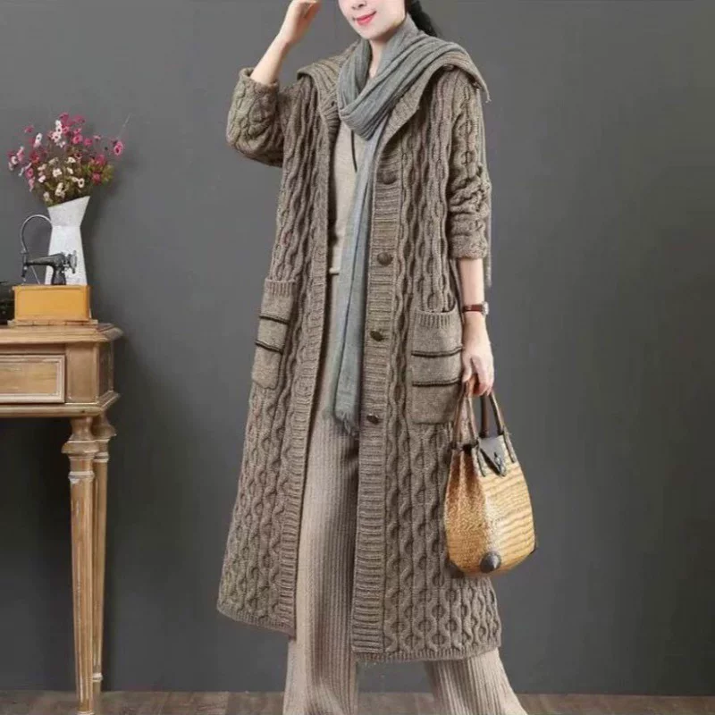 Ultra-Thick Demi-Season Knitted Cardigan Coat: Long Sweater-Jacket with Trench Flair and Warmth