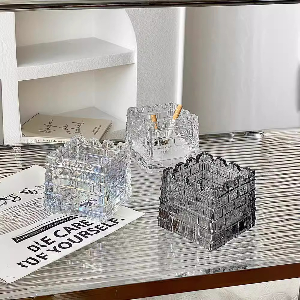 Cenciero de lujo ligero de alto nivel castillo anti-volante cenizas domésticas sala de estar creativa vidrio gran cenciero nicho decoración de diseño