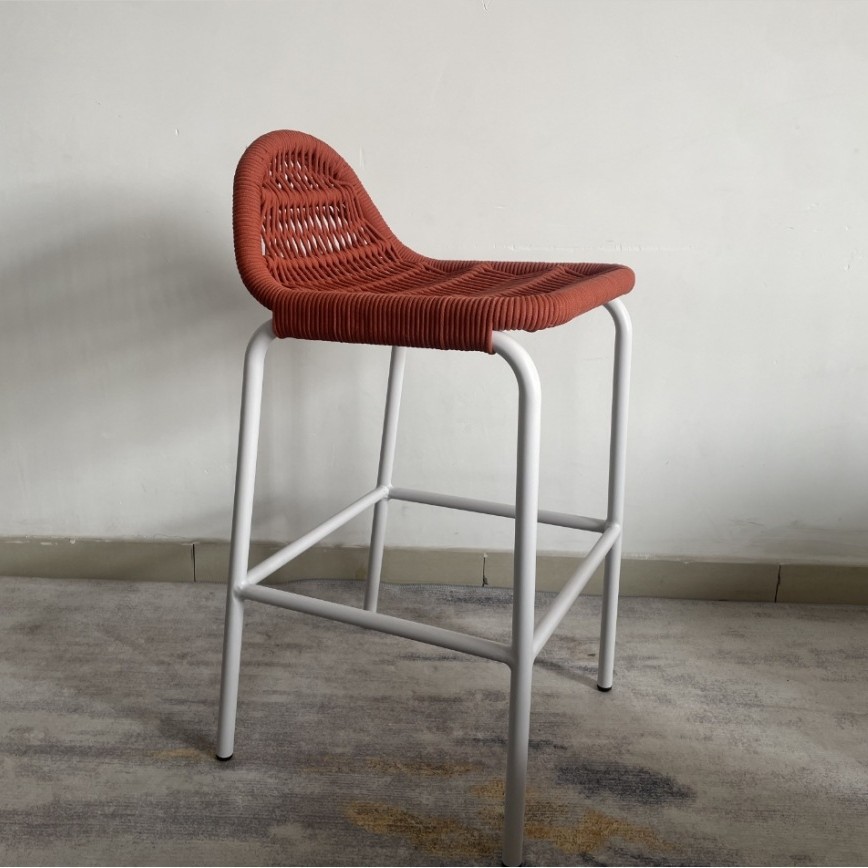 M 스타일 바 의자