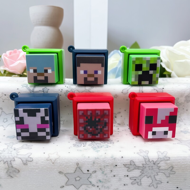 New cross-border Minecraft keychain accessories, game peripherals, stress-relief buttons, figurines, blind boxes, small gifts, pendants New cross-border Minecraft keychain accessories, game peripherals, stress-relief buttons, figurines, blind boxes, small gifts, pendants