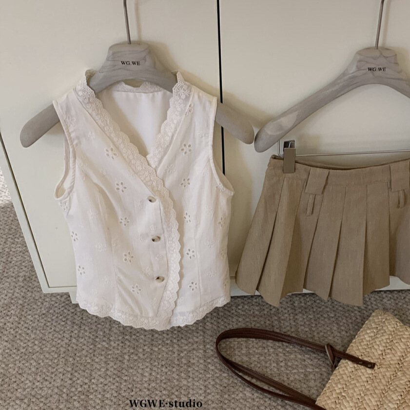 WGWE Chaleco con cuello en v de encaje puro de chicas calientes Chaleco sin mangas delgado hueco de moda Camisa pequeña de primavera y verano para mujer image 4