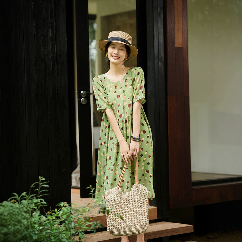 90382 Gentle and Age-Reducing Green Polka Dot Silk Dress, 100% Mulberry Silk, Waist-Cinching, Slimming A-Line Dress, Summer Style