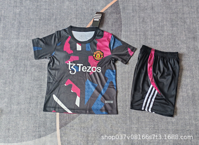 2426新シーズン子供服サッカー服皇馬ポルトガルマンチェスター・ユナイテッド熱刺バルサ・サントスの主客席|undefined