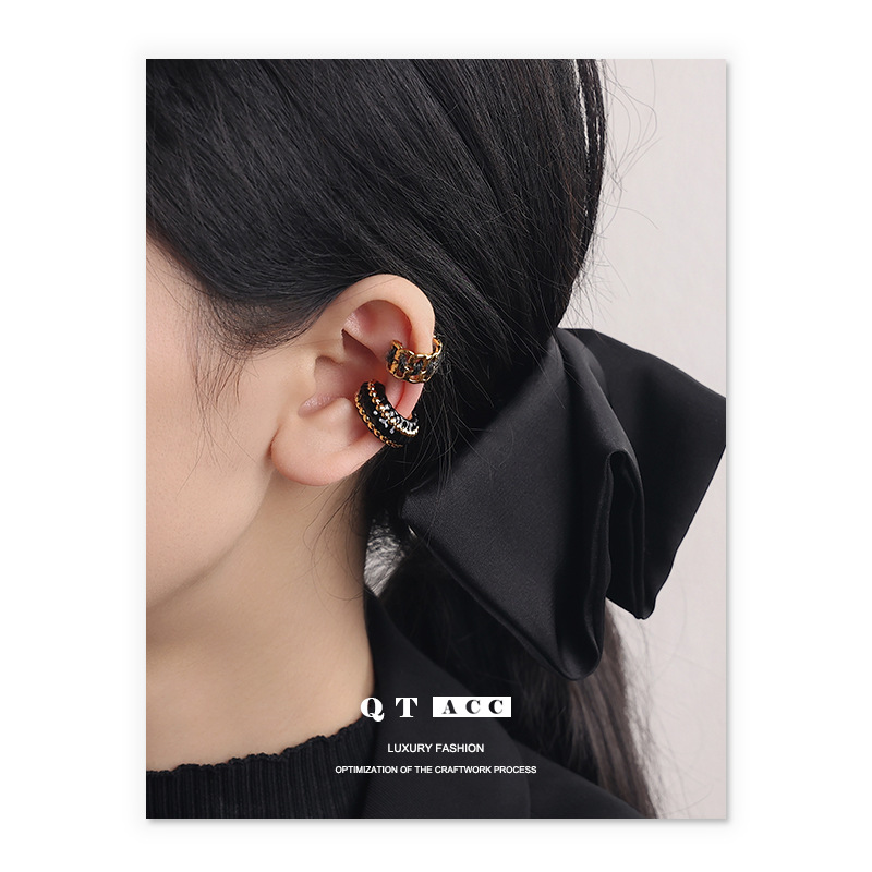 Latón Chapado en 18K oro/aceite de gota hecho a mano retro simple todo partido personalizado lana oído hueso clip earless pendientes para las mujeres