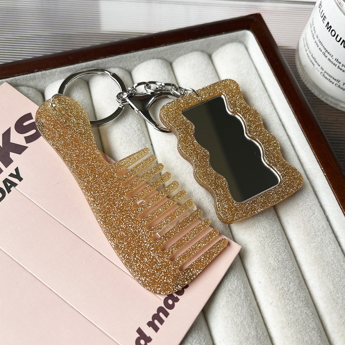 Nuevo acrílico amor maquillaje espejo pein llavero polvo brillante sequilla bolsos colgantes joyas DIY colgantes