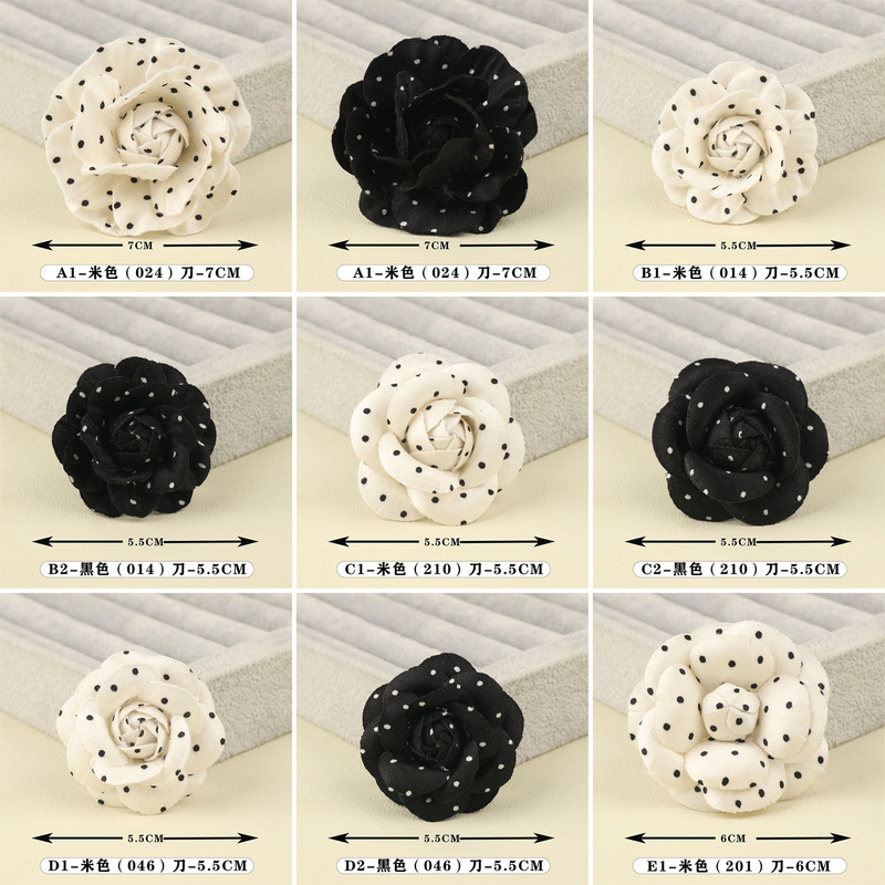 3-7cm small camellia flower in Chanel-style three-dimensional fabric, high-quality woolen material, handmade DIY hairpin, brooch, and accessory components wholesale 3-7cm small camellia flower in Chanel-style three-dimensional fabric, high-quality woolen material, handmade DIY hairpin, brooch, and accessory components wholesale