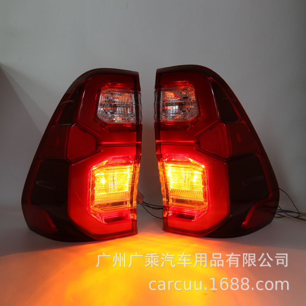 Aplicable a la luz de freno de la luz trasera de TOYOTA HILUX REVO ROCCO 2020 - 2021