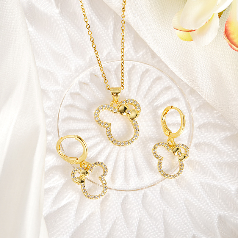 Colgante de collar de Mickey Mouse de línea linda y dulce de oro de arena vietnamita