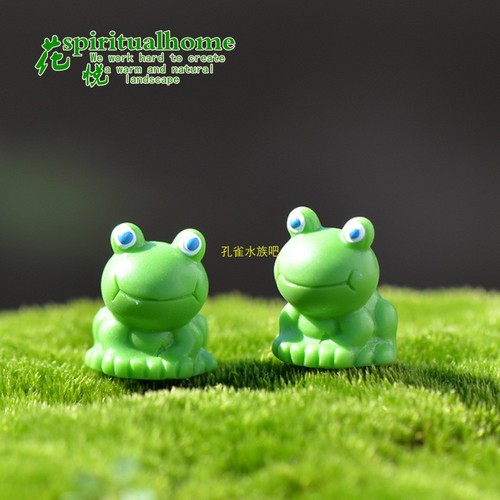 Handmade resin ornaments moss micro landscape doll decoration blue-eyed frog DIY material fish tank landscaping