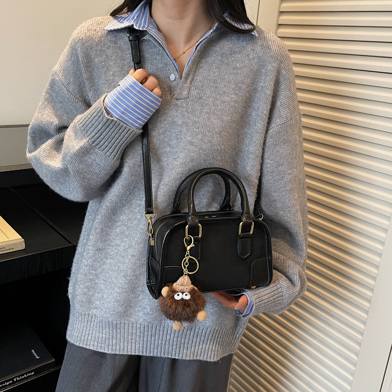 Cross-border retro bolso de mano mujer 2026 nuevo popular bolso de viaje nicho de hombro mochila