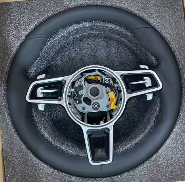 Suitable for Porsche Cayenne and Panamera steering wheel modifications; Panamera, Macan 991.817, self-tapping screws