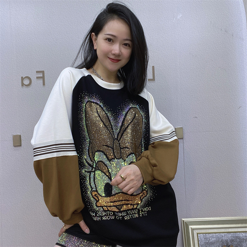 Autumn and winter European goods heavy industry fashion women's clothing suitable for 90 to 160kg space cotton vests women's European goods large size long sleeve T-shirt Autumn and winter European goods heavy industry fashion women's clothing suitable for 90 to 160kg space cotton vests women's European goods large size long sleeve T-shirt