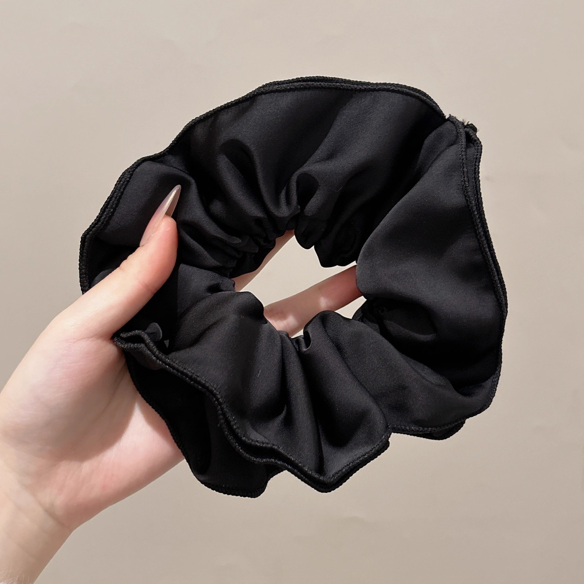 1 # anillo de cabello de intestino grueso simple negro de cuatro capas