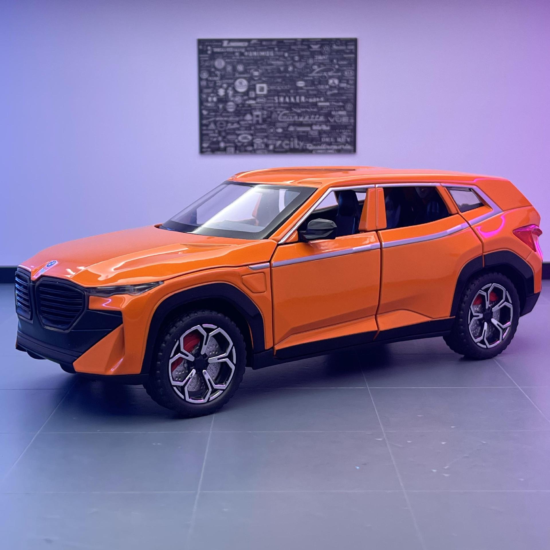 Lijiaxin aleación modelo de coche 1:24 BMW XM Tire hacia atrás con el sonido del aerosol y la luz juguete off-road vehículo modelo decoración colección