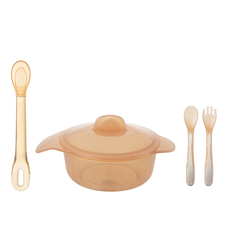 음식 그릇과 포크와 스푼이 포함된 진흙 긁는 도구