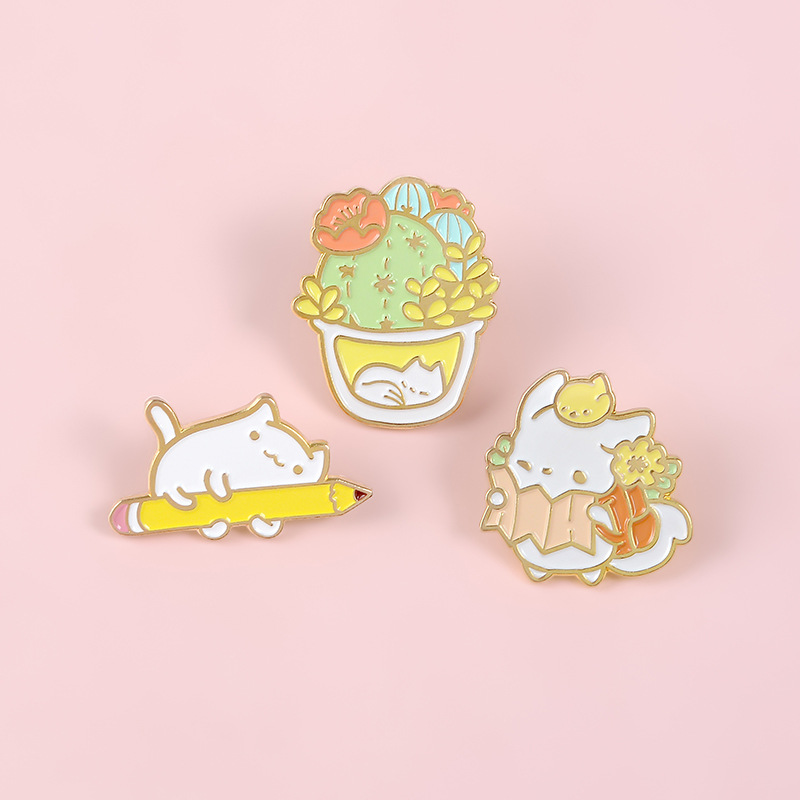 Cute Cat Alloy Plating Brooches display picture 13