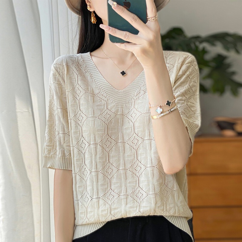 Short-Sleeved T-Shirt for Women 2026 New Style V-Neck Cut Out Simple Short Style Women's Summer Thin Ice Silk Knitwear Top